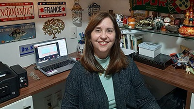 Professora Karla Rolim, coordenadora do Mestrado Profissional em Tecnologia e Inovação em Enfermagem da Unifor. (Foto: Divulgação)